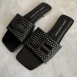 Μαύρα δερμάτινα slides με στρας και τετράγωνη μύτη