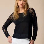 Μαύρη see through μπλούζα με διαφάνεια και γραμμικά σχέδια στα μανίκια