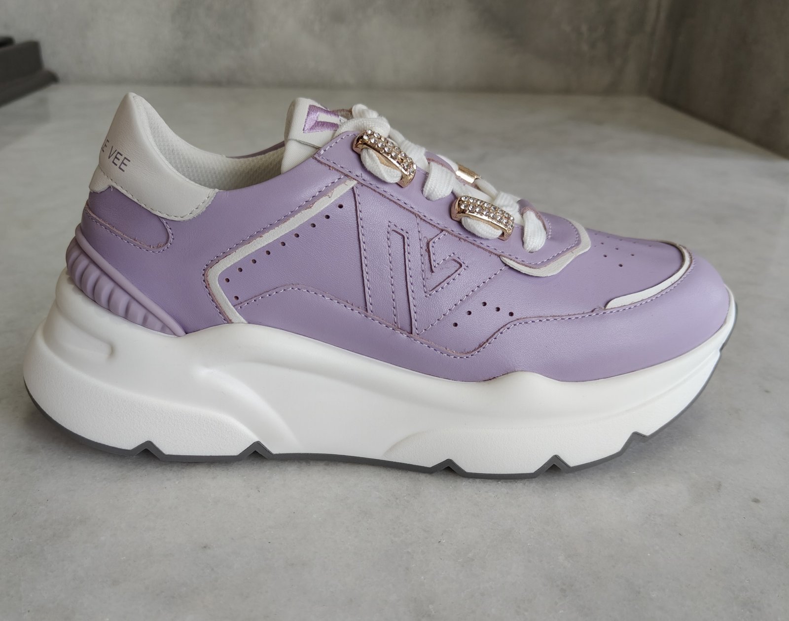 E03152VL Δερμάτινα λιλά sneakers με στρας και λευκή σόλα -2 Λιλά δερμάτινα sneakers με στρας και λευκή chunky σόλα - Image 1