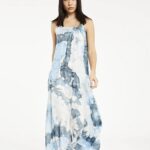 Maxi φόρεμα βισκόζης με γαλάζιο tie-dye
