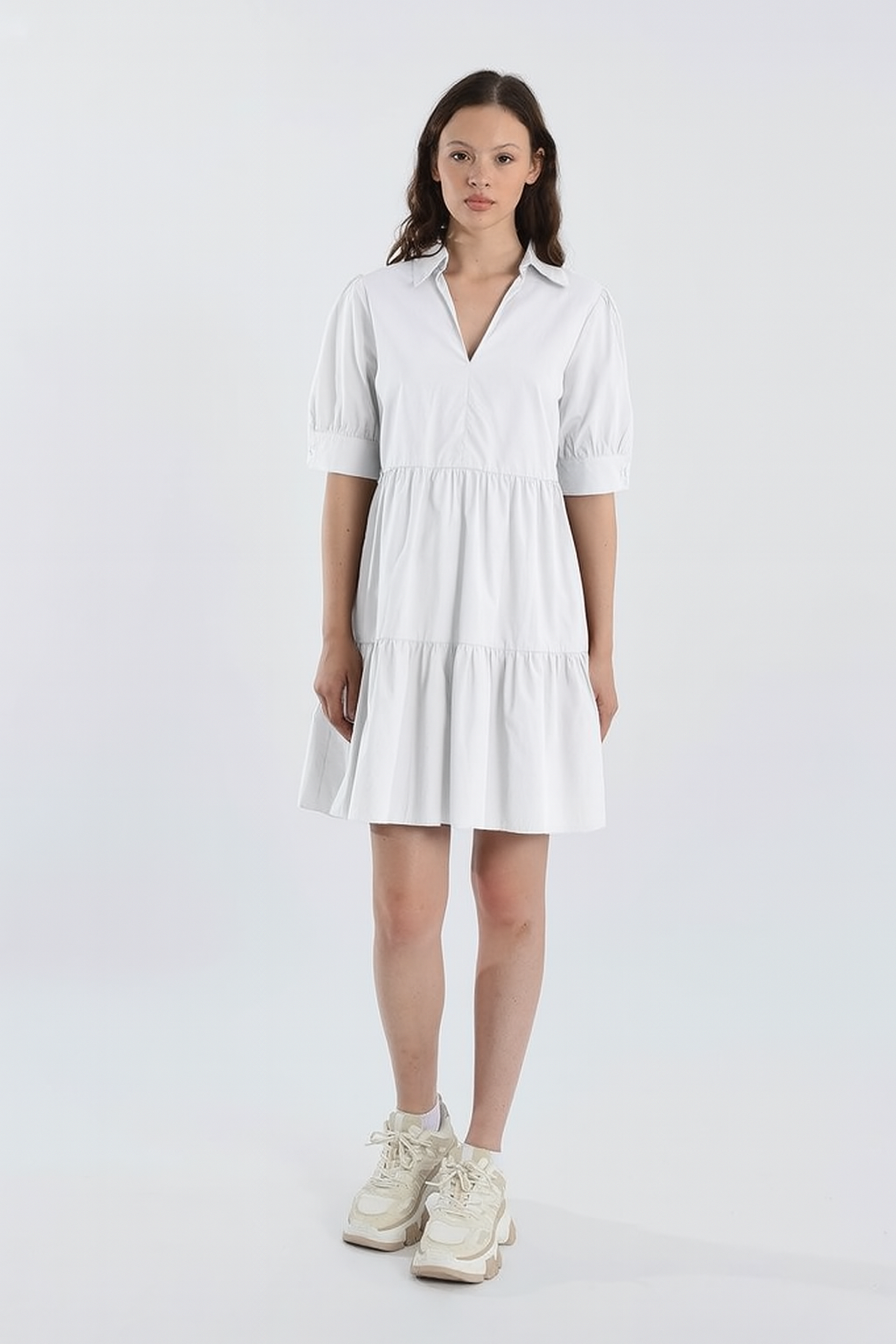 SIDI73M32W Λευκό βαμβακερό casual midi φόρεμα με V λαιμόκοψη -1 Λευκό βαμβακερό midi φόρεμα με V λαιμόκοψη - Image 1