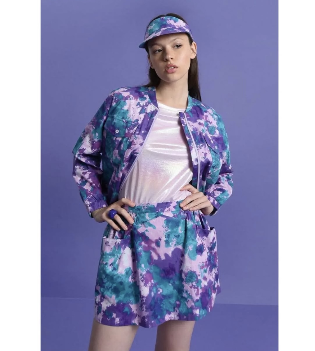 Screenshot Bomber jacket tie dye σε μωβ και γαλάζιες αποχρώσεις - Image 1